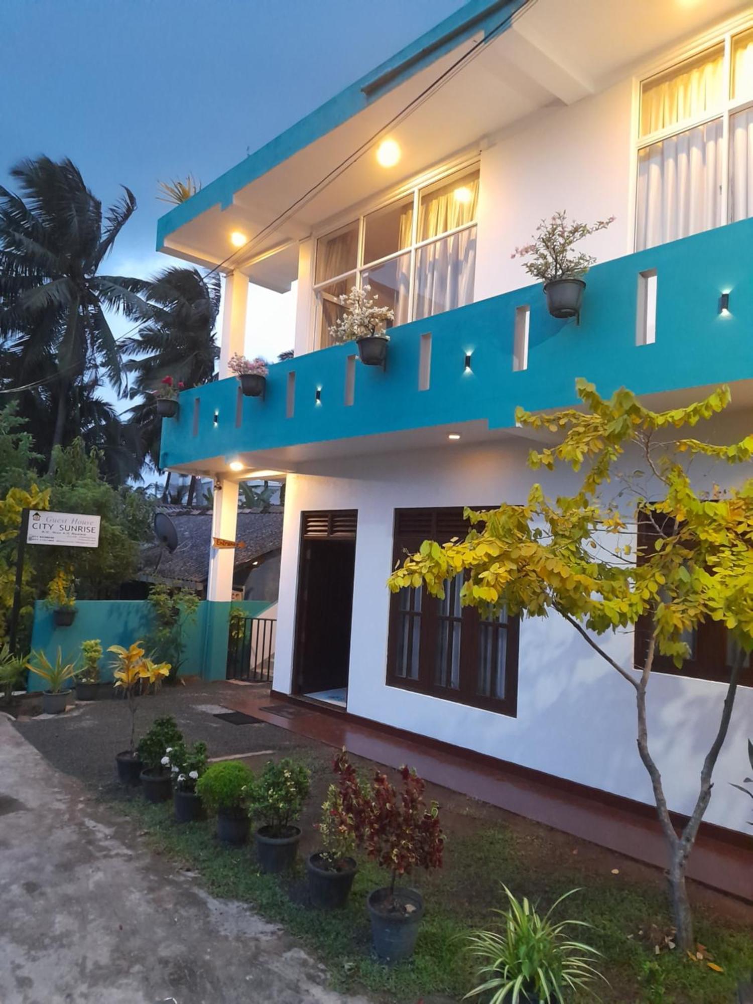 City Sunrise Хиккадува Номер фото